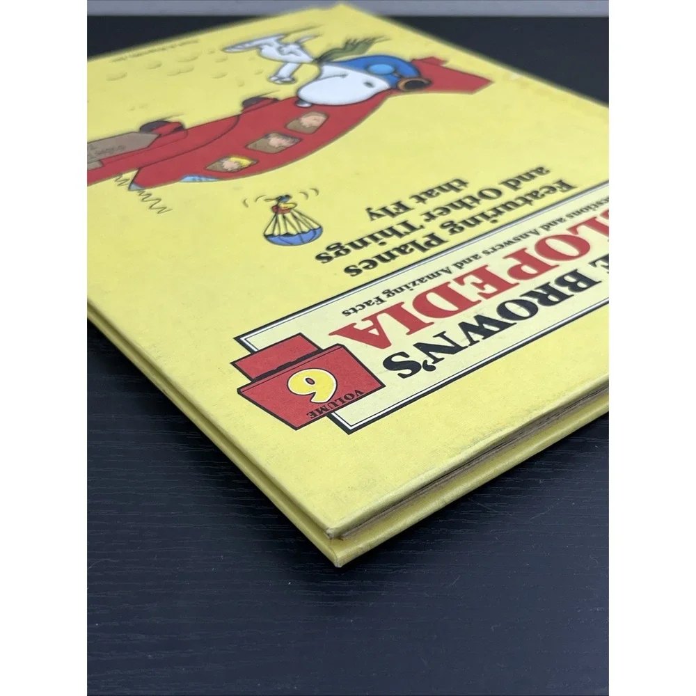 Charlie Brown's Cyclopedia Volume 6 Planes and Flying Things Vintage 1980